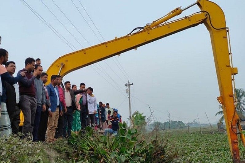 কোটালীপাড়ায় চাষাবাদের আওতায় আসছে ১ হাজার ৫০০ বিঘা জলাবদ্ধ জমি