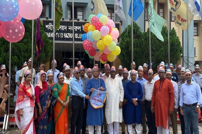 নানা আয়োজনে রাবি’র ৭১তম প্রতিষ্ঠাবার্ষিকী উদযাপন