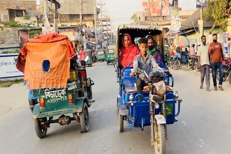 ব্যাটারিচালিত রিকশা চলবে হাইকোর্টের আদেশ স্থগিত