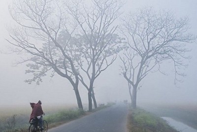 তীব্র শীতে কাঁপছে তেঁতুলিয়া