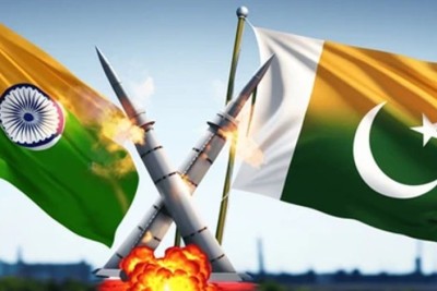ভারত-পাকিস্তান কি সর্বাত্মক যুদ্ধে জড়াচ্ছে?