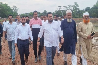 প্রধানমন্ত্রীর চট্টগ্রাম সফরের প্রস্তুতি ও হেলিপ্যাড পরিদর্শনে ভূমি প্রতিমন্ত্রী