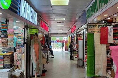 রাত ৮টার মধ্যে শপিংমল-মার্কেট বন্ধের নির্দেশ