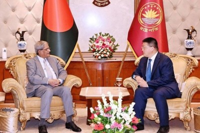 রাষ্ট্রপতির সঙ্গে চীনের রাষ্ট্রদূতের সাক্ষাৎ: সফরের আমন্ত্রণ